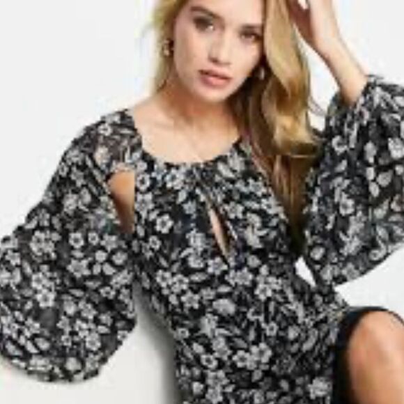 TOPSHOP Floral Cutouts Balloon Sleeve Dress - Picture 4 of 16
